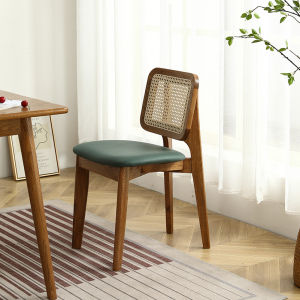 Minimalist Rattan Dining Chair New Style Scandinavian Pure Solid Wood Quiet Casual Chair Accessible Luxury Designer Office Chair Coffee Shop