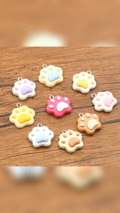 【Local Seller】Creative Cat Claw KeyChain Bag Pendant Resin Cute Cat Claw Key Chain Accessories Gift Birthday Small Gift