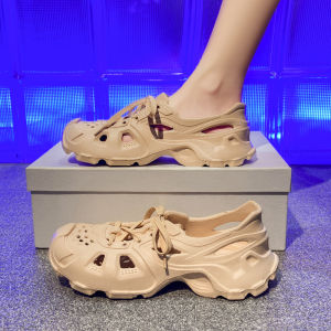 รองเท้าแตะกันลื่นสำหรับผู้หญิงในช่วงฤดูร้อนปี 2024 สไตล์ใหม่ สวมใส่สบาย กันลื่น รองเท้าแตะแบบสวมหัวแบน พื้นยาง EVA