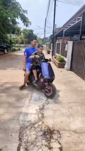 [ส่วนลด2000บาท]LIFAN OFFICIAL มอเตอร์ไซไฟฟ้า 3000W จักรยานไฟฟ้า ความเร็วสูงสุด70กม. /ชม มอเตอร์ไซค์ ไฟฟ้า มอไซค์ไฟฟ้า ectric motorcycle ไฟหน้าLED รถไฟฟ้าผู้ใหญ่ รถจักรยาน ไฟฟ้า ผู้ใหญ่