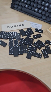 Domino Game with Box / Spots Mini Dots Game Traditional Dominoes with Black 28 Piece #4838