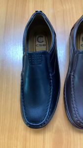 C025 รองเท้าลำลอง หน้าเรียบใส่ทำงานได้ แฟชั่นผู้ชาย ทรงสวย