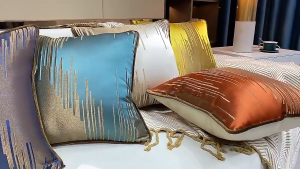 Premium Pillow Cushion Cover Modern Stripes 45 x 45 / Sarung Bantal Sofa Bludru Mewah Elegant Murah / Sarung Bantal Sofa Modern Stripes