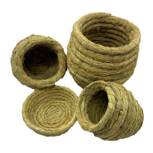 Natural Handmade Bird Nest Hut Straw Pigeon House Parrot Nest Warm Pet Bedroom Courtyard Small Animals House Pet Cage Habitats Decor