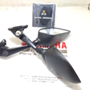 SPION SEPION KACA SPION SEPASANG SET STANDAR KANAN KIRI YAMAHA R25 R15 V1 V2 V3 R15 NEW LED VVA/V3 MT25 XMAX ORIGINAL YAMAHA BARU