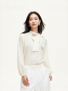 Vero Moda | V-Neck Flutter Lace Bell-Sleeve Solid Loose Elegant Shirt
