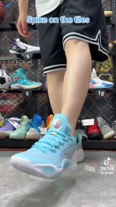 YOTTOY Breathable High-Quality Basketball Shoes with Mesh Upper for Students Practical Use in Sports with Spike