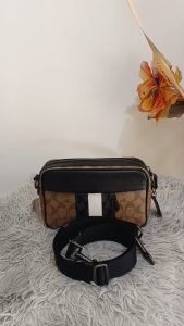 ของแท้ 💯% กระเป๋าสะพายข้างผู้ชาย COACH 5573 GRAHAM CROSSBODY IN BLOCKED SIGNATURE CANVAS WITH VARSITY STRIPE