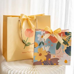 Elegant Simple Birthday Graduation Gift Bag Handheld Premium Feeling Box Empty Container for Candy Packaging Festive Supplies