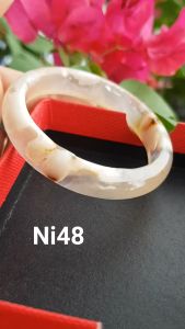 🌻🌻Vòng tay phong thuỷ Nữ Bản Hẹ Đá Mã Não trắng vàng nhẹ bông hoa bóng đẹp Ni 48mm x Cao 11mm x dầy 6mm nữ tay nhỏ 30kg - 45kg có 850k ạ