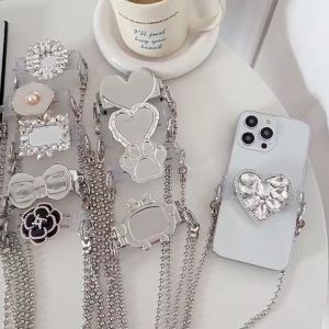 สายคล้องโทรศัพท์มือถือแฟชั่นลายหัวใจพร้อมโซ่ด้านหลังสีเงิน