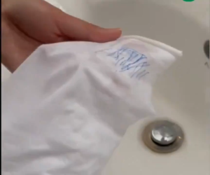 【ขจัดคราบเลือดลึกซึ้ม】น้ำยาขจัดคราบทั่วไป - ป้องกันแบคทีเรีย ขจัดกลิ่น สำหรับเสื้อผ้า/หมอน/ชั้นใน