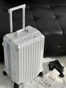 ROAMING | Lightweight Aluminum Frame Wheeled Suitcase 20 Inch