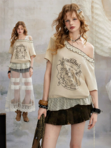 Unifree | Off-shoulder Short Sleeve T-shirt Loose Dotted Patchwork