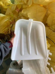 Xẻng Nhựa To Loại 1 Siêu Bền Chuyên Dùng Trong Nông Nghiệp Công Nghiệp