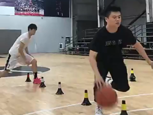 3Pcs Sports Plastic Agility Cones Plastic Traffic Cone Training Agility Marker Cone