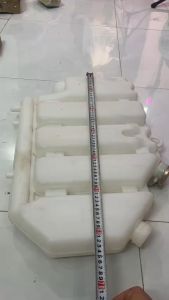 Bình nước phụ ô tô 371 dài WG9125530625