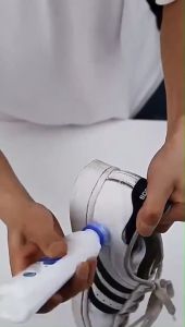 Reviln น้ำยาทำความสะอาดรองเท้า ขจัดคราบรองเท้า ไม่ต้องล้าง shoe cleaner มีสินค้าพร้อมส่ง