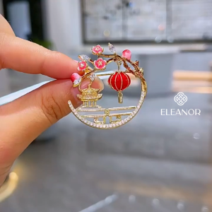 Ghim cài áo nữ Eleanor Accessories thiết kế hoa lồng đèn đỏ phụ kiện thời trang trâm cài áo 10449