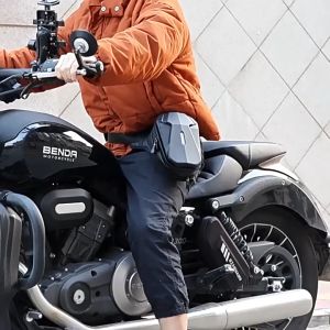 ⚡ Arrived within 3 days⚡ Drop Fanny Waist Bag Hard Shell Motorcycle Drop Leg Side Bag Expandable Waterproof Mobile Phone Purse Motorcycle Accessories🔥Ready Stock🔥