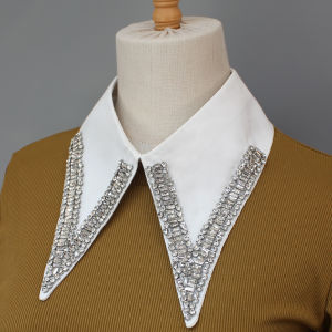 High-quality luxurious false collar. Deluxe version. Shiny collar. Retro hand-embedded diamonds. Ladys decoration. For spring