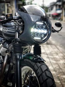 หน้ากากไฟหน้า สีดำ  ขนาดไฟหน้า 6-7 นิ้ว โม่งไฟหน้า หน้ากากมอเตอร์ไซค์  แปลงใส่ได้หลายรุ่น มีขาจับพร้อมติดตั้ง สำหรับมอเตอร์ไซค์ดัดแปลง หน้ากากไฟหน้า มอเตอร์ไซค์ หน้ากากไฟหน้ารถมอเตอร์ไซค์ - Lazada