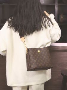 MINGYANA | Fashionable Autumn Work Commute Large-capacity Tote Handbag