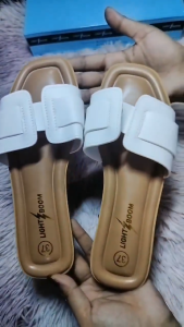 LB-29 women fashionable flat sole slipper