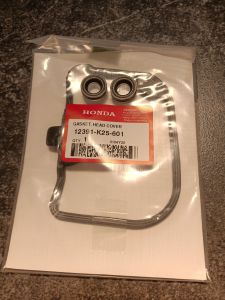 SEAL HEAD SIL HEAD KARET ORING HEAD GASKET HEAD COVER BEAT VARIO SCOOPY SPACY FI F1 INJEKSI BEAT POP BEAT STREET OLD ESP ORIGINAL