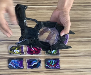 New Brand Kamen Rider Geats DX Laser Raise Riser 6 Pcs Raise Riser Card Have BGM Dialogue KO Version Lasergun Only No Driver