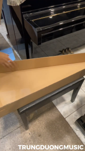 Đàn Guitar Classic Yamaha C70 Chính Hãng - Tặng Kèm Tuner Bảo Hành 12 Tháng