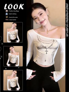 Vintage Printed Off-shoulder T-shirt
