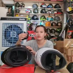 Chắn cằm cho nón fullface Royal m266 cao cấp giảm bụi và kín gió hơn.