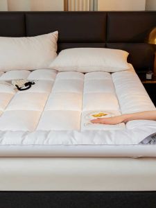 Hilton Hotel Class a Soy Fiber Soft Mattress Home Use Bedding Student Dormitory Pad Mattress 1.35m Modern Simple Style Foldable