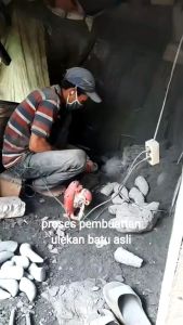 TUMBUKAN BATU ASLI panjang 30 cm