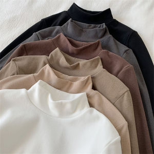 เสื้อยืดคอกลมแขนยาวผ้าขนแกะหนาสำหรับผู้หญิงในฤดูใบไม้ร่วงและฤดูหนาว เสื้อชั้นในทรงตรงกระชับสัดส่วน เสื้อยืดคอกลมแฟชั่นสำหรับผู้หญิง