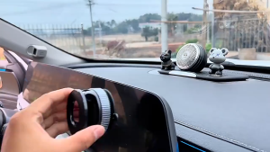 2025 new magnetic vacuum adsorption car mobile phone holder | Neutral center console navigation desktop stand