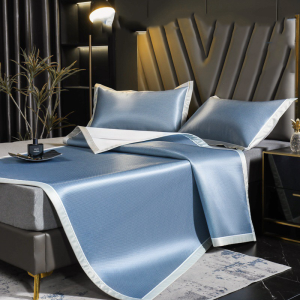 【COD】เสื่อฤดูร้อน เสื่อไหมน้ำแข็ง  เสื่อพับซักได้ เสื่อที่นอนที่บ้าน，ระบายอากาศได้ดี รู้สึกเย็น สี่มุมของที่นอนด้วยสายรัด จะไม่เปลี่ยน โกดังเก็บง่าย