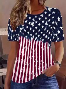 This eye-catching womens flag print T-shirt will add a touch of style to your casual outfit.