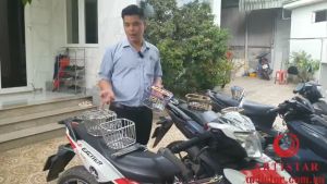 Rổ Inox Titan Mini gắn nhiều dòng xe Artistar