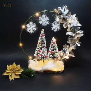 Vòng nguyệt quế để bàn tiểu cảnh cây thông