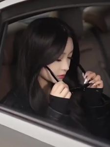 Kacamata Hitam Polarizedi Untuk Wanita Kacamata Mata Kucing Bingkai Kecil Pelindung Sinar Matahari UV400