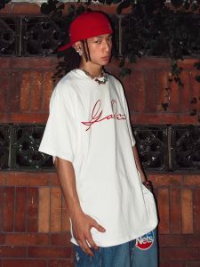 เสื้อยืดคอกลมแขนสั้นผ้าฝ้ายทรงหลวมสไตล์ฮิปฮอป Oldschool Game One 23ss สไตล์อเมริกันพร้อมลายเซ็น