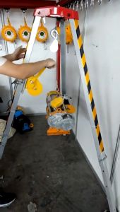 Two winded brake kk pulley hands a crane lift of 1200-2600LBS pounds.(ส่งจากกรุงเทพฯ )กว้านมือ รอกเบรคล็อคตัวเองสองทาง เครนยกของ 1200-2600 ปอนด์