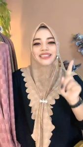 Hijab Instan Bergo Elnora & Kerudung Bergo Lasercut by DAURA GAMA