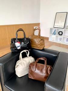 SCOOP BAG กระเป๋าหนังนิ่ม สวยอยู่ทรง สีสวยละมุน อะไหล่ทอง