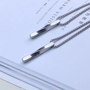 【Pharaoh🎀COD】1 PCS Fashion Kalung Pria Liontin Batang Sekrup Silver Kalung Sederhana Wanita Aksesoris