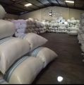 dakron silikon grade a.  dacron silicon dakron kiloan isian bantal guling isian boneka . silikonsuper dcron super empuk. silikon isian bantal silikon isian boneka. 