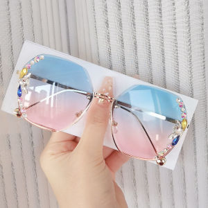 Womens Sunglasses for Driving Sunglasses to Make round Face Thin-Looked Large Frame UV Protection Instafamous Glasses 2022 New