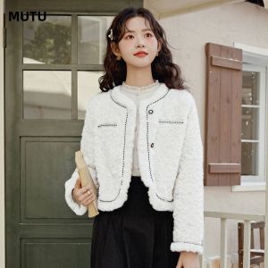 MUTU | Muteb French Style Short Lamb Fur Jacket Women Winter New Arrival High-End Integrated Leather And Fur Top Round Neck Button Design